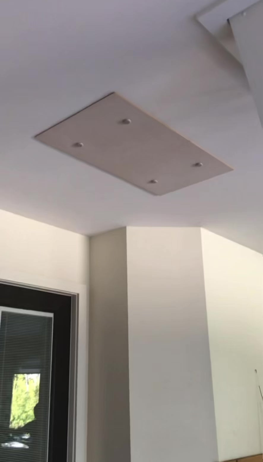 Nifty Storage Lift